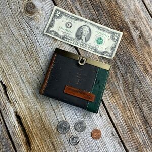 Women’s cork fabric wallet with metal clasp